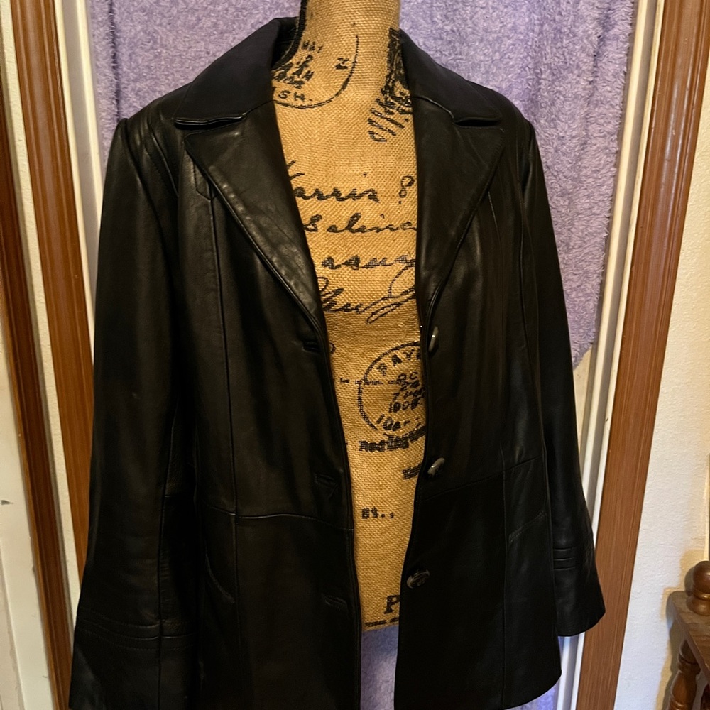 Wilsons Leather Women's Black Notch-Collar Leather Jacket